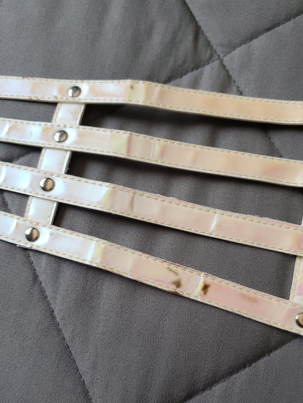 Pearlescent PVC Rave Belt - Picture 7 of 7